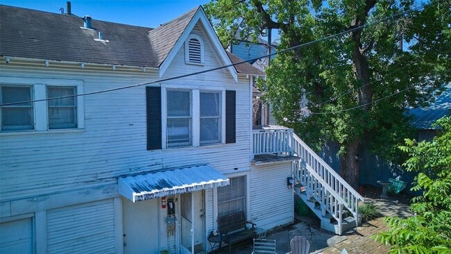 Building Photo - 1133 W Clay St