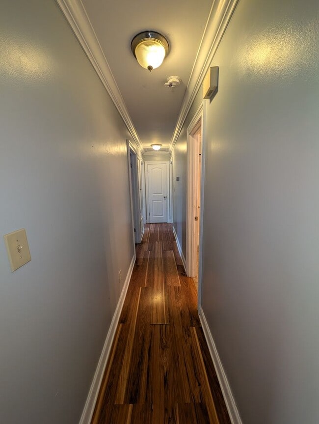 Foto del edificio - 741 Cherry Dr