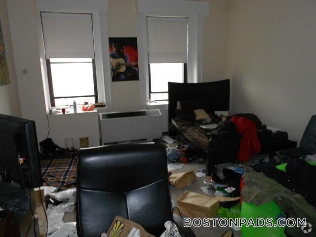 Building Photo - 62 Boylston St