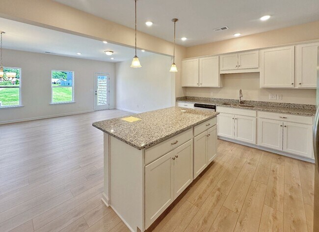 Building Photo - 86 Professional Ct