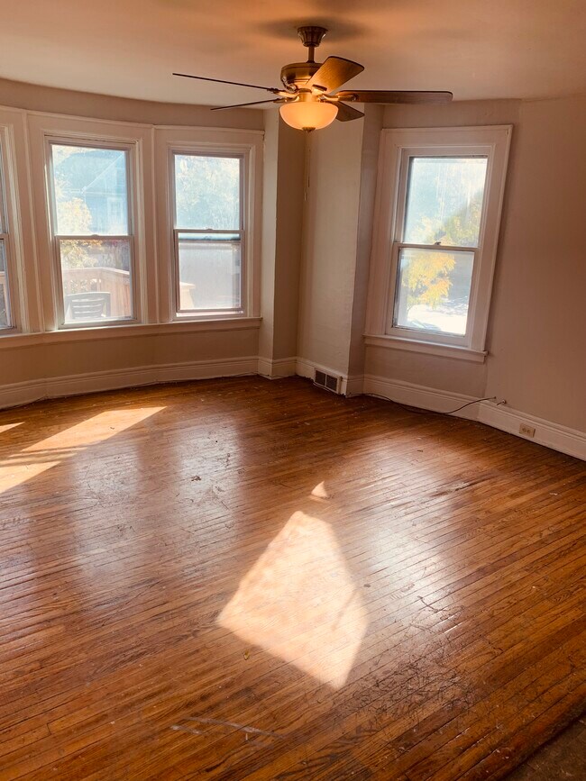 1034 Elmwood Ave Unit UPPER, Buffalo, NY 14222 1034 Elmwood Ave
