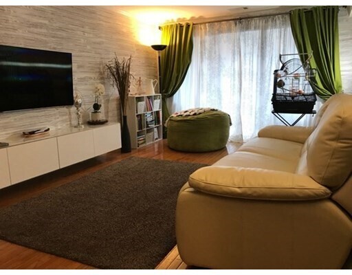 Foto principal - 40 Shrewsbury Green Dr