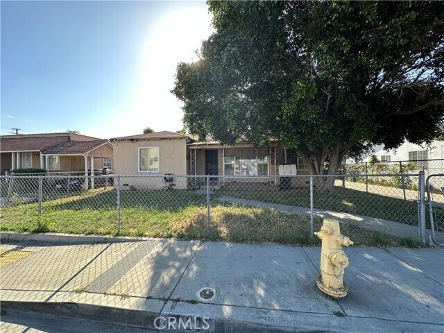 Primary Photo - 8930 Kauffman Ave