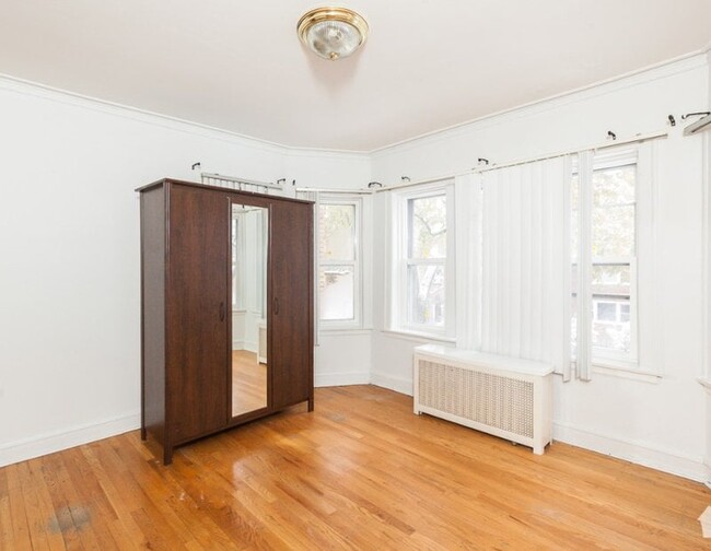 Foto del edificio - 6216 N Mozart St