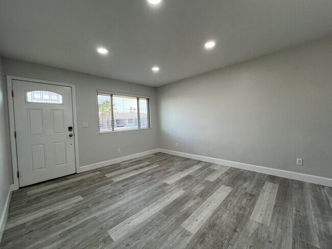 Building Photo - ***MOVE IN SPECIAL***REMODELED 4 BEDROOM H...