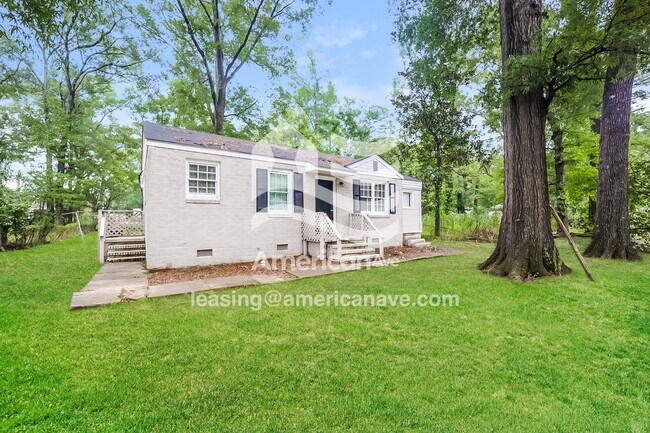 Foto del edificio - 2438 Pye Ave