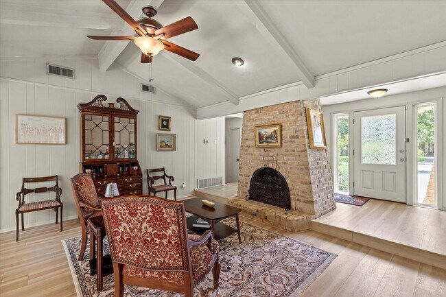 Foto del edificio - 2906 Whitemarsh Cir