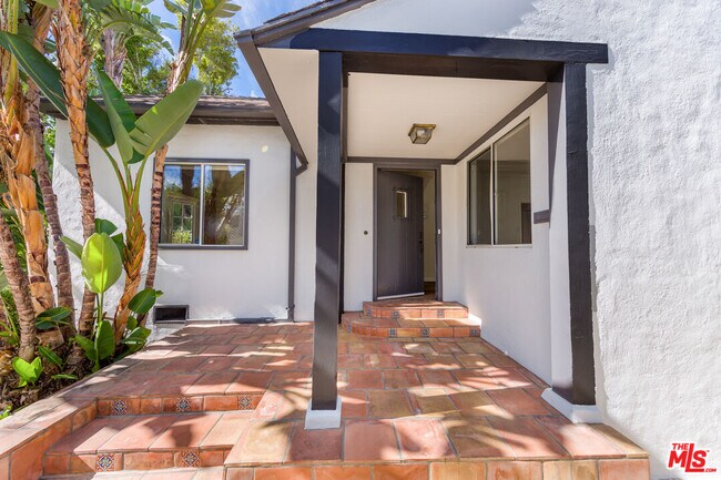 Building Photo - 6431 Maryland Dr