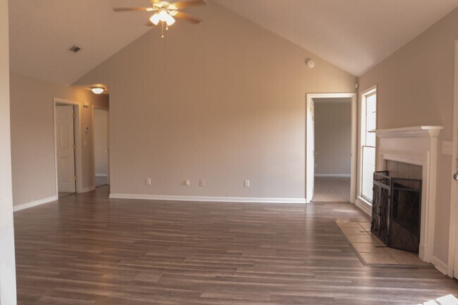Foto del edificio - Coming Soon!! Nice home in Lee County!