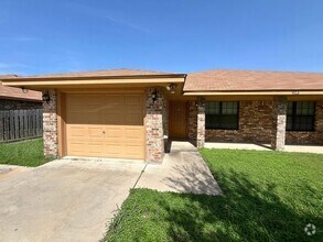Building Photo - 913 Daisy Dr