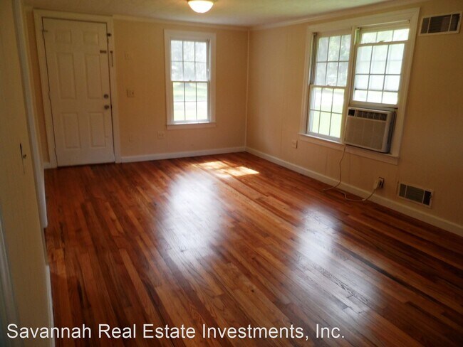 Building Photo - 2 br, 1 bath House - 244 Hinesville Unit B