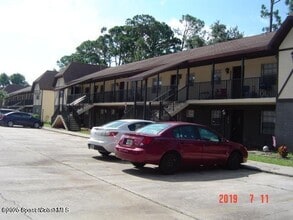 Building Photo - 3036 Sir Hamilton Cir