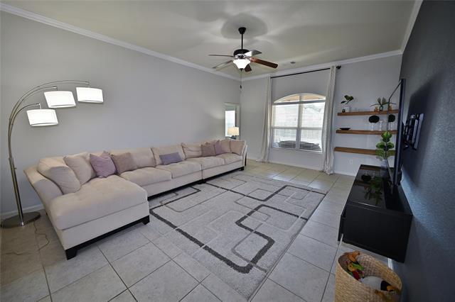 Living - 2509 Spring Meadows Dr
