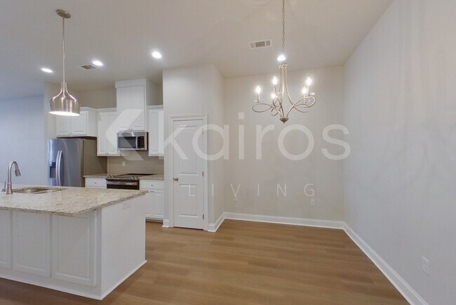 Foto del edificio - 4814 Mokki Ln