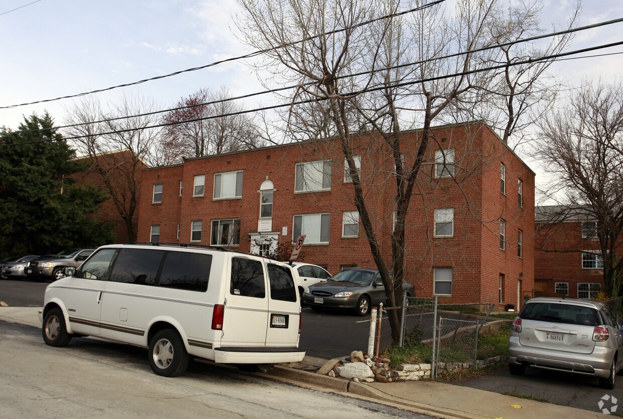 Primary Photo - 2011 6th St S