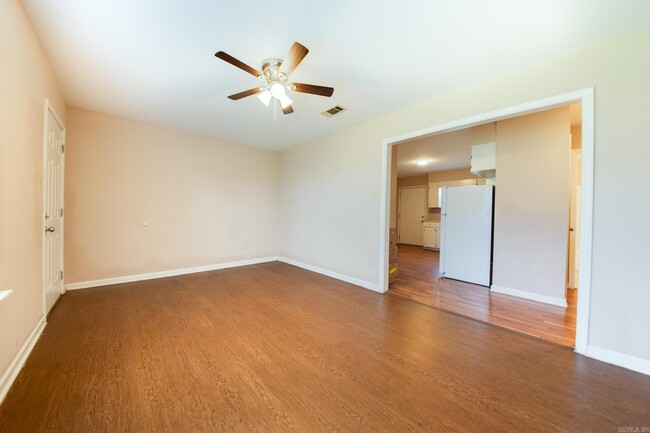 Foto del edificio - 104 3rd St