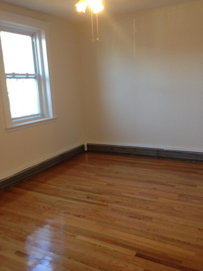 Foto del edificio - 242 S Huntington Ave