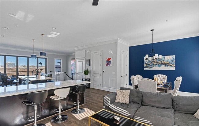 Foto del edificio - Modern Luxury Meets Vibrant Riverfront Living in Manchester - Rooftop Views + Elevator