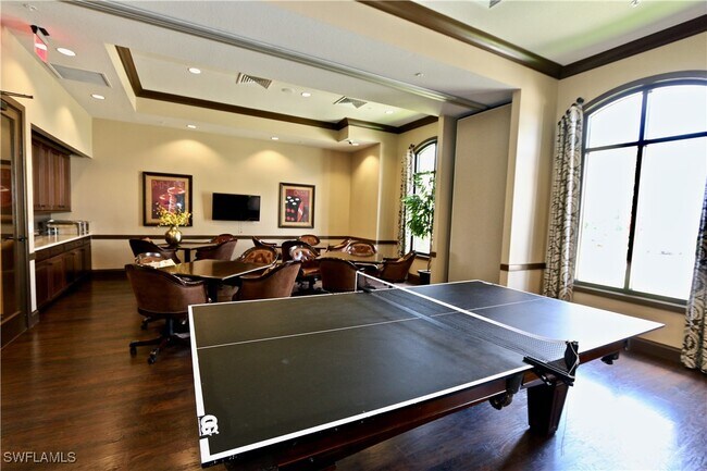 Foto del edificio - 8437 Rosa Ct