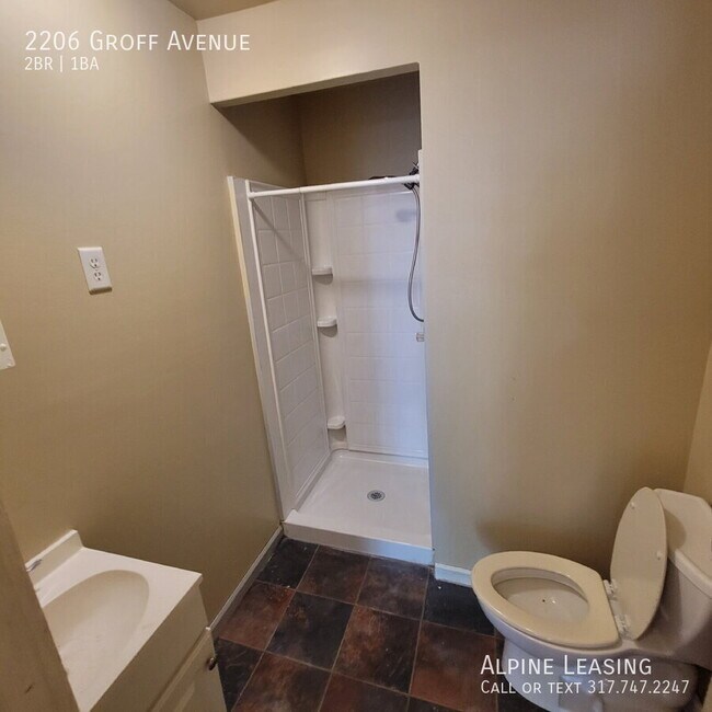 Foto del edificio - 2206 Groff Ave