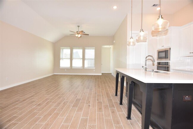 Foto del edificio - 538 Chestnut Reef Ct
