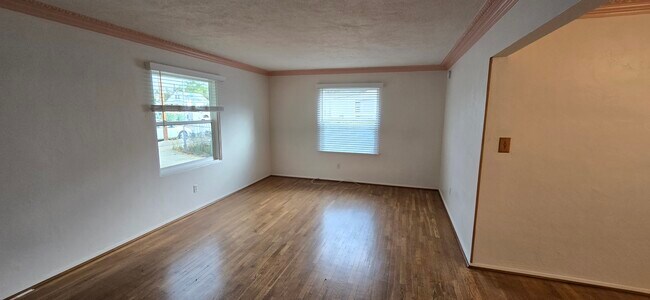Foto del edificio - 656 Prescott Ave
