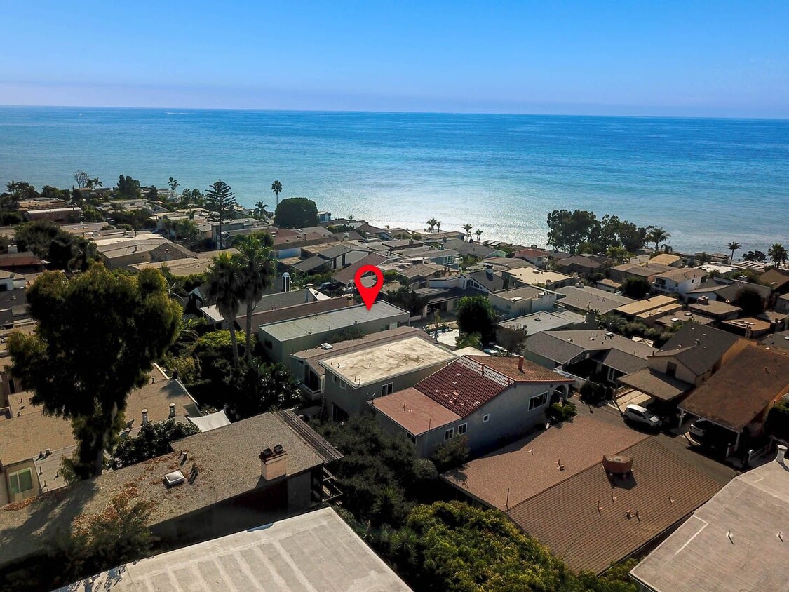 Primary Photo - Gorgeous Contemporary Hilltop Laguna Beach...