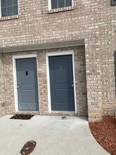 Building Photo - 1533 Pine Brook Ct