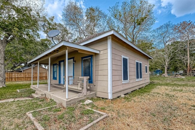 Foto del edificio - 406 Woodward St