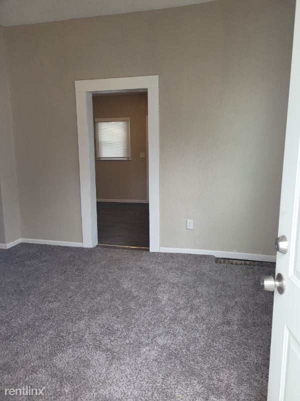 Foto del edificio - 3 br, 1 bath House - 1328 Indiana Ave