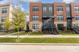 Building Photo - 2239 Parkside Dr