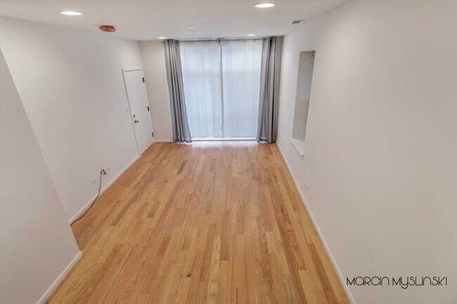 Sala de estar - 602 W 26th St