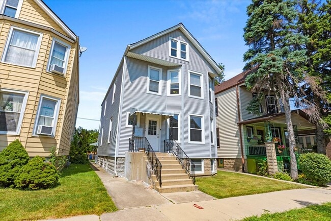 Building Photo - 5344 W Eddy St