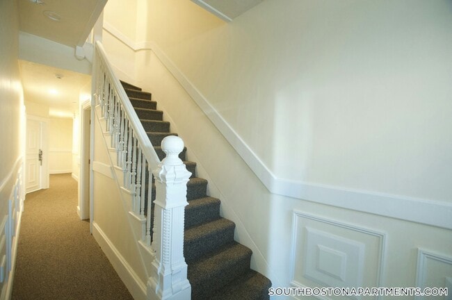 Building Photo - 501 E Broadway