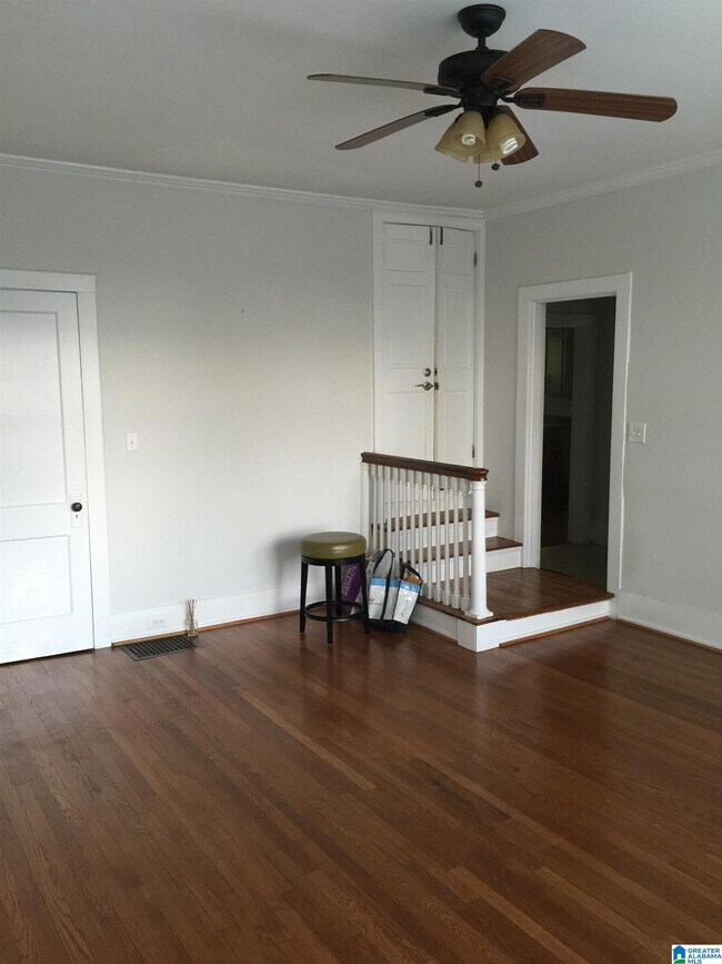 Building Photo - 1412 Smolian Pl