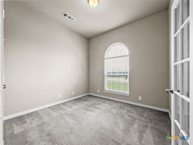 Foto del edificio - 3013 Canadian River Loop