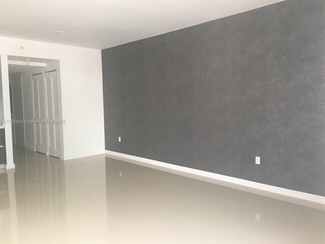 Foto del edificio - 488 NE 18th St
