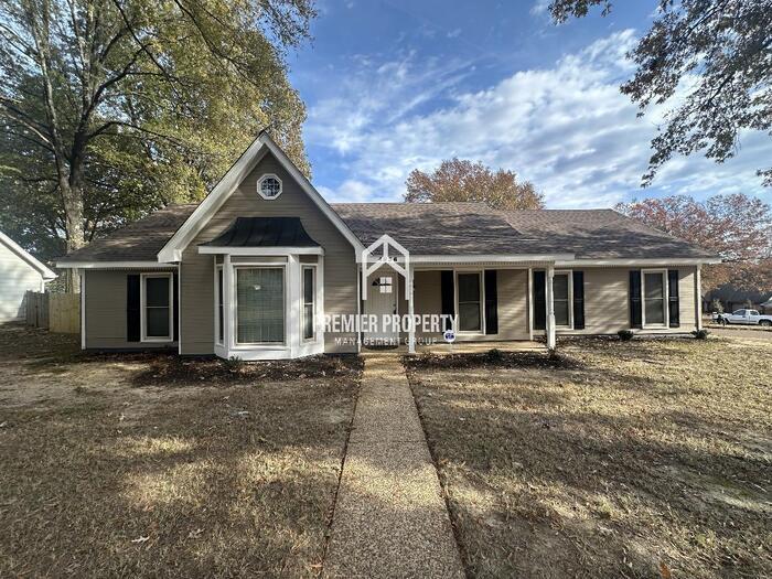 Primary Photo - 4936 W Hedgewall Cir