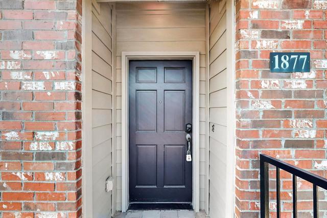 Building Photo - 1877 Signal Ridge Pl