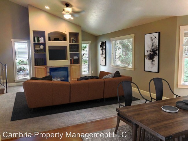Foto del edificio - 5 br, 3 bath House - 1382 Annie Lace Way