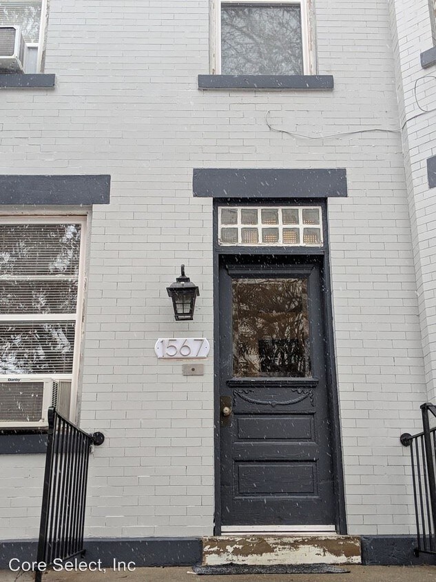 Foto principal - 1565 Highland St