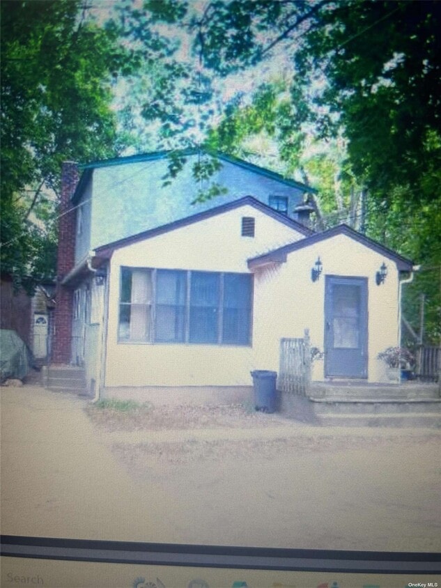Primary Photo - 21 Laurel Dr