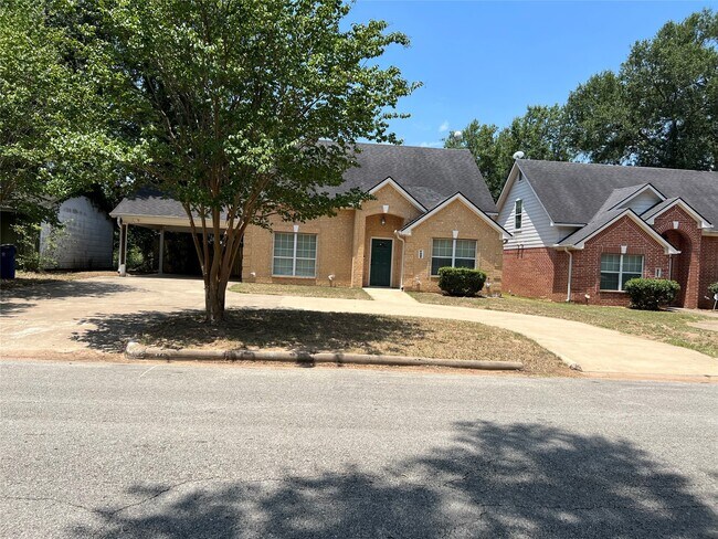 Foto del edificio - 125 Pine St