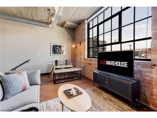 Foto del edificio - 730 N Washington Ave