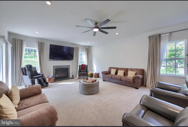 Building Photo - 1438 Copper Beech Dr