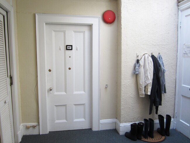 Foto del edificio - 471 Commonwealth Ave