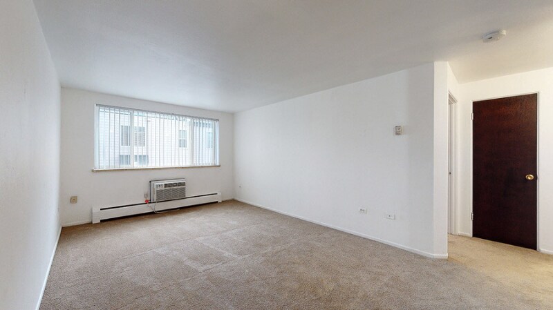 Primary Photo - 1590 Wolff St