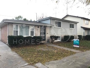 Building Photo - 13329 S Mackinaw Ave