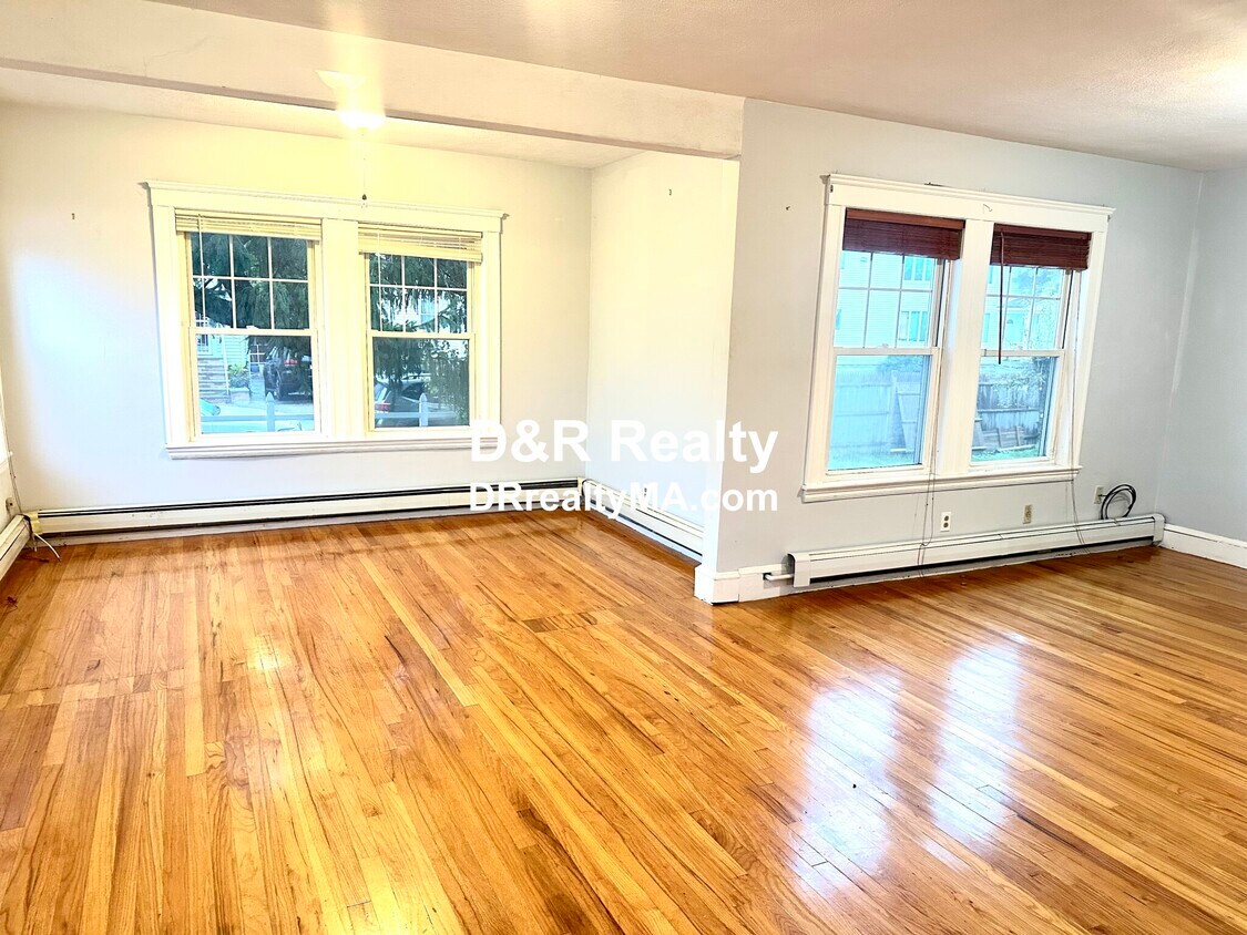 2 Goldsmith Ave Unit 2 Goldsmith Ave 1, Medford, MA 02155 Apartments