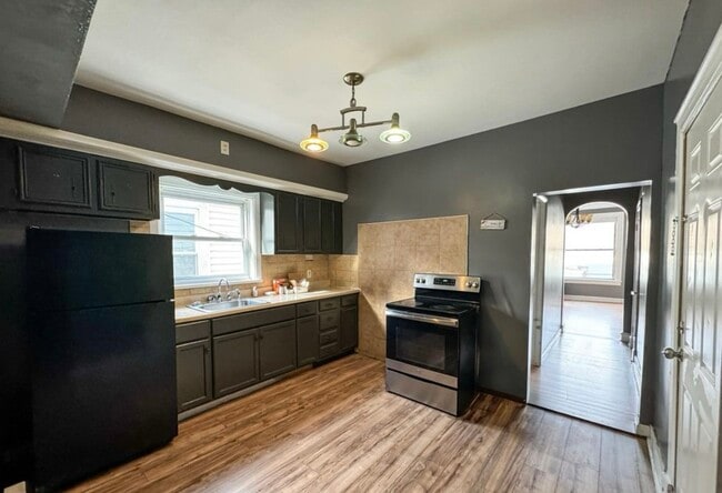 Foto del edificio - 232 W Oak St